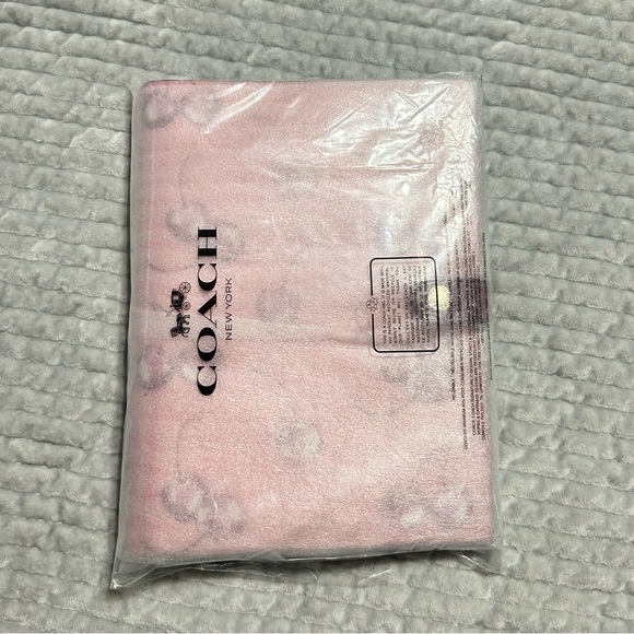 Coach Cherry Notebook - Picture 3 of 4